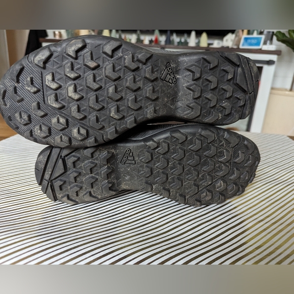 Adidas Terrex Hiking Sneakers size 10 - Picture 4 of 6